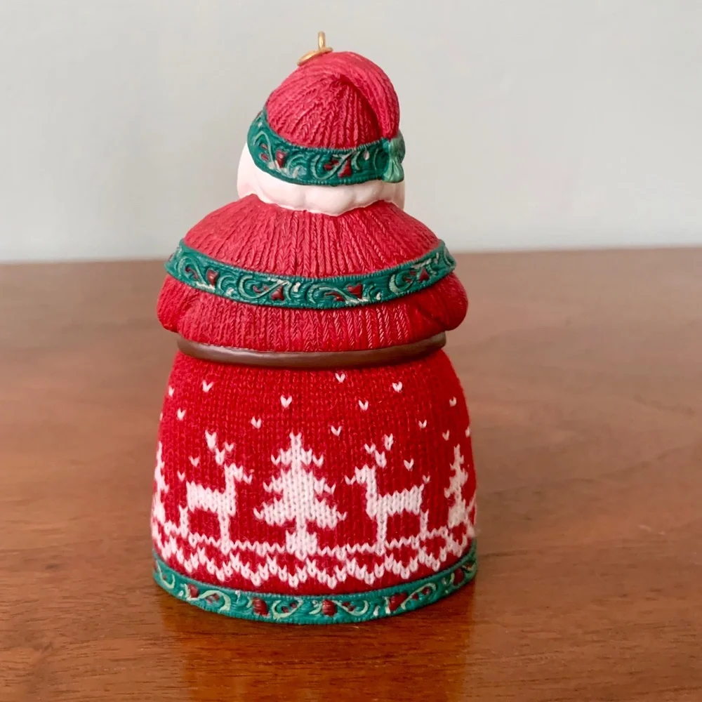 Hallmark Keepsake Ornament Santas Around the World Norway 2004